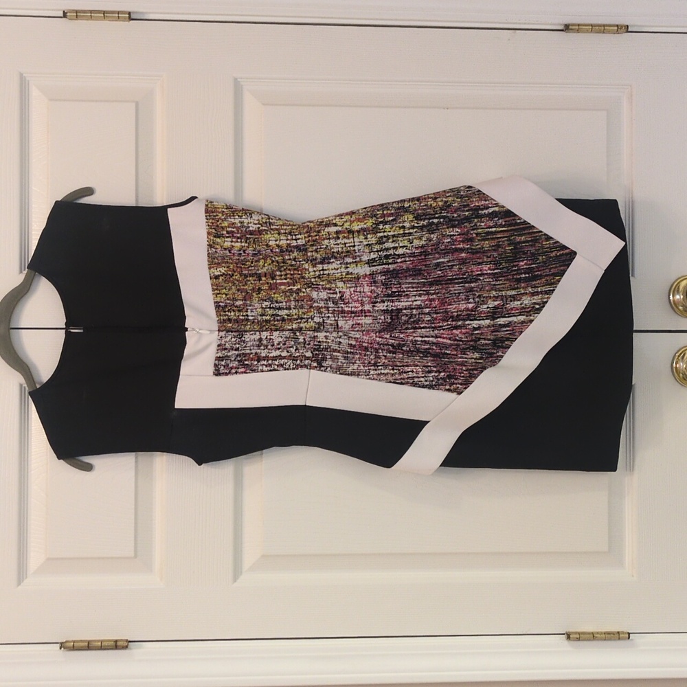 BCBGMaxAzria Elegant Black Dress Size 4 - Picture 5 of 7